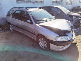 Peugeot 306 for parts. Automobilis ardomas dalimis запасные части автомобил