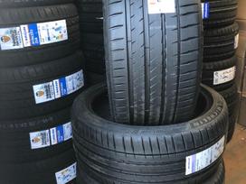 Michelin Pilot Sport 4, летние 275/35 R20