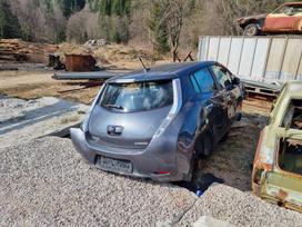 Nissan Leaf Variklis konverteris yra baterija parduota