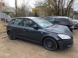 Kia Ceed dalimis
