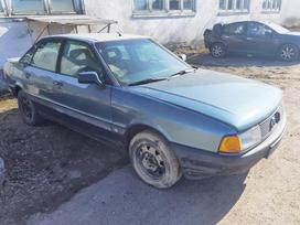 Audi 80 по частям. Automobilis ardomas dalimis запасные части автомобил