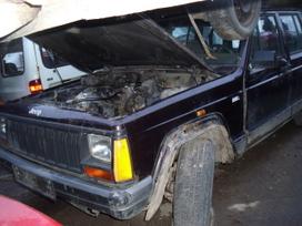 Jeep Cherokee 2 1 td dar vienas