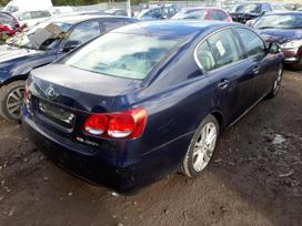 Lexus GS 450h Automobilis ardomas dalimis kol kas visos dalys yra