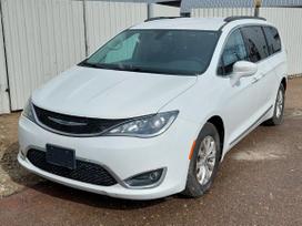 Chrysler Pacifica Perkant naudotą autodetalę ir keičiant ją mūsų autoservise auto