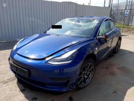 Tesla Model 3 dalimis