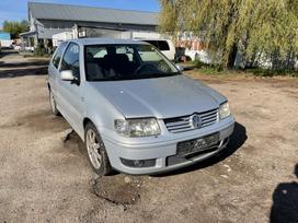 Volkswagen Polo dalimis. Automobilis ardomas dalimis запасные части автомобиля