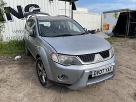 Mitsubishi Outlander rezerves daļās. Automobilis ardomas dalimis запасные части авто