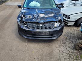 Skoda Fabia dalimis