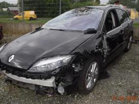 Renault Laguna по частям