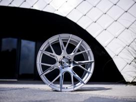 Japan Racing JR42 Silver FlowFormed, легкосплавные , R22