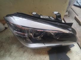 BMW X1 gaismas