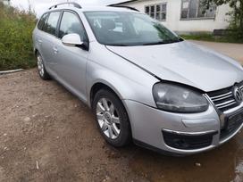 Volkswagen Golf dalimis. Automobilis ardomas dalimis запасные части автомобиля