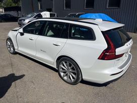 Volvo V60 for parts. Variklio kodas b4204t23 spalvos kodas crystal whi