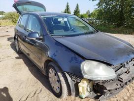 Volkswagen Golf dalimis. Automobilis ardomas dalimis запасные части автомобиля