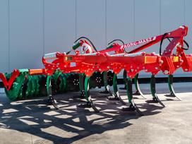 AGRO-MASZ Runner 25, scrapers, scrubbers