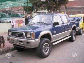 Mitsubishi L200 for parts. Visos dalys lankai slenksčiai remontuojame varikli