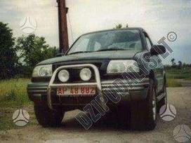 Suzuki Grand Vitara for parts. Visos dalys lankai slenksčiai remontuojame varikli