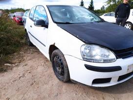 Volkswagen Golf dalimis. Automobilis ardomas dalimis запасные части автомобиля