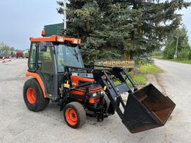 Kubota ST-30, traktori