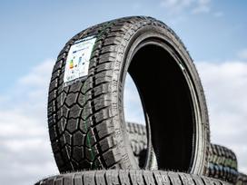 Radar Renegade A/T5, all-season 285/45 R22