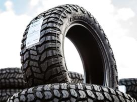 Radar Renegade R/T+, universalios 275/60 R20