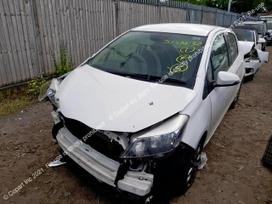 Toyota Yaris по частям. Toyota yaris 2014metų variklio kubatūra 1 3 benzinas m