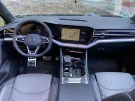 Volkswagen Touareg 2021m 3 0 hibridas automatas facelift modelis turime daliu ir