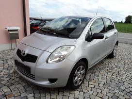Toyota Yaris Darbo laikas i v 8 00 16 30 val