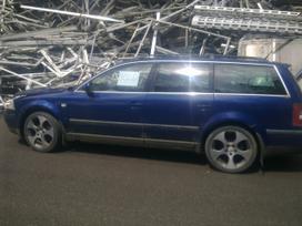 Volkswagen Passat Masina dalimis navigacija odinis salonas kablis