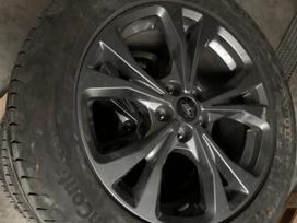 Ford Kuga St line benzas hibridas ir dyzelis