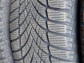 Goodyear, ziemas 215/55 R17