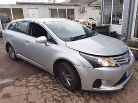 Toyota Avensis rezerves daļās. Automobilis ardomas dalimis запасные части авто