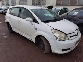 Toyota Corolla Verso dalimis. Automobilis ardomas dalimis запасные части автомобиля