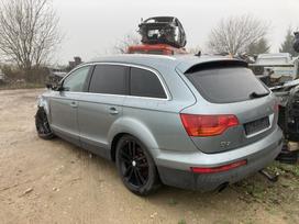 Audi Q7 for parts