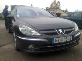 Peugeot 607 по частям. Turime ivairiu prancuzisku automobiliu modeliu ivairiu