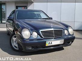 Mercedes-Benz E220