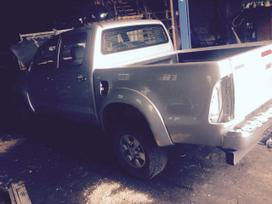 Toyota Hilux for parts. Detalių pristatymas i visus lietuvos miestus baltijos