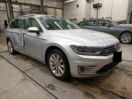 Volkswagen Passat for parts