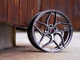 Japan Racing JR35 Hyper Black, легкосплавные , R19
