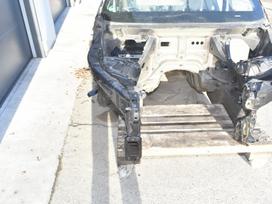 BMW X6 dalimis. Bmw e71 x6 xdrive 40d 2010 m priekinis dešinys ketvirti