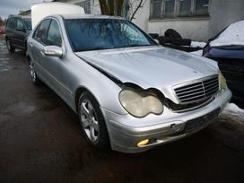 Mercedes-Benz C klasė for parts. Automobilis ardomas dalimis запасные части автомобил