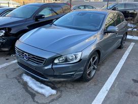 Volvo V60 dalimis. Europa facelift aklos zonos distronic juoda oda 20