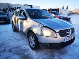 Nissan Qashqai dalimis. Automobilis ardomas