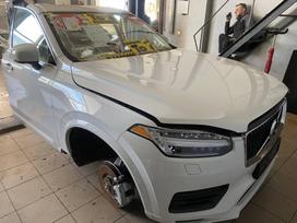 Volvo XC90 apdailos detalės