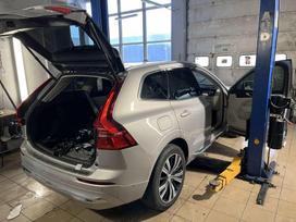 Volvo XC60 по частям. 2020 m automobilis dalimis