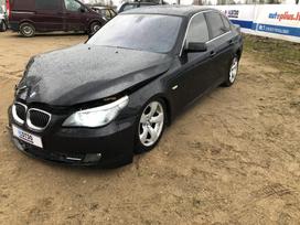 BMW 530 Bmw e60 lci individual 3 0d 173kw automatas spalva x03 9 rubin