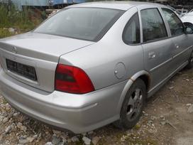 Opel Vectra for parts. Superkam automobilius naudotos dalys opel markes au