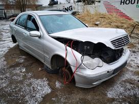 Mercedes-Benz C klasė for parts. Automobilis ardomas dalimis запасные части автомобил