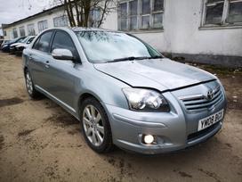 Toyota Avensis по частям. Automobilis ardomas dalimis запасные части автомобил