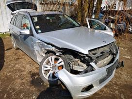Mercedes-Benz C klasė rezerves daļās. Automobilis ardomas dalimis запасные части авто